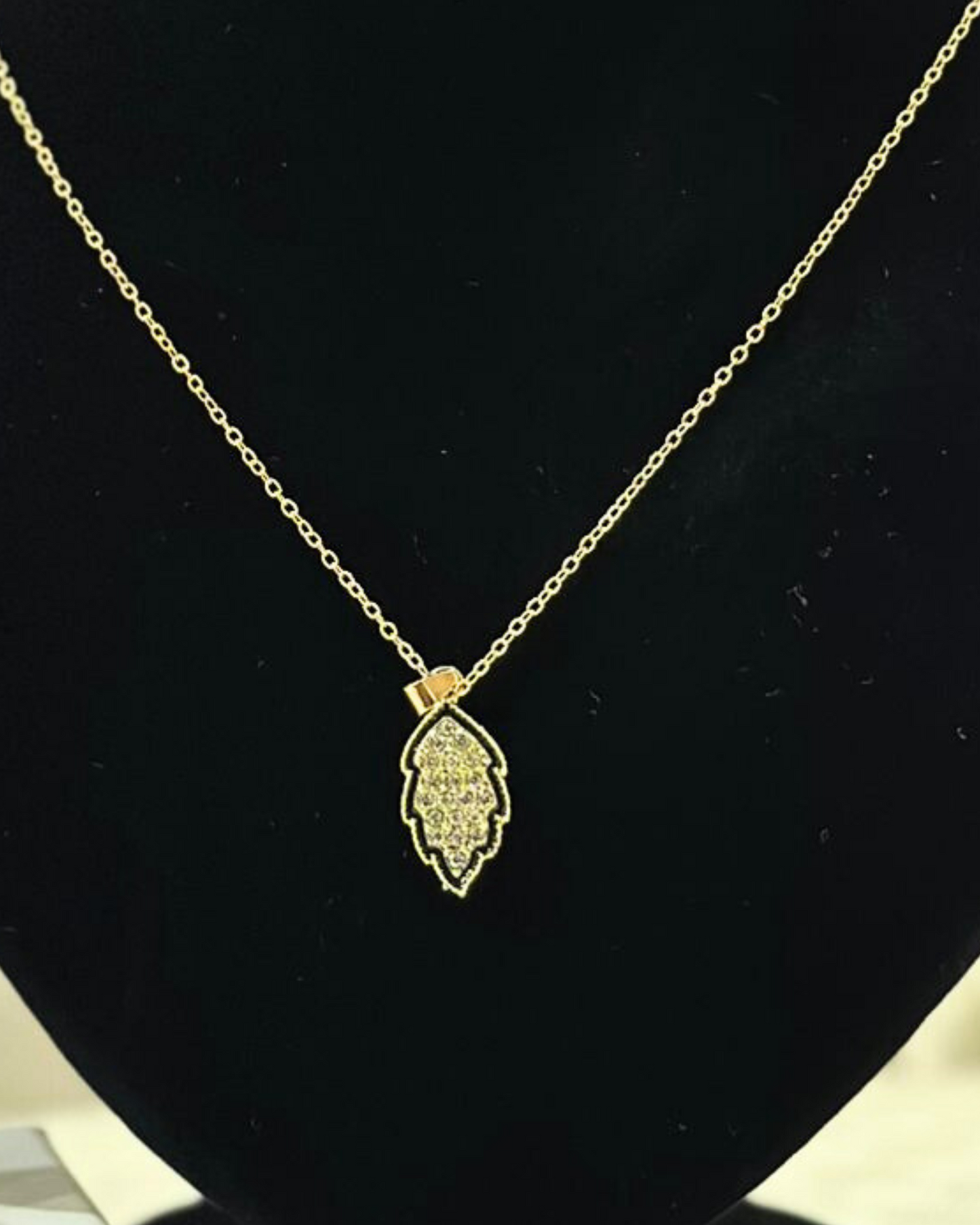 Golden Leaf Design Pendant Set