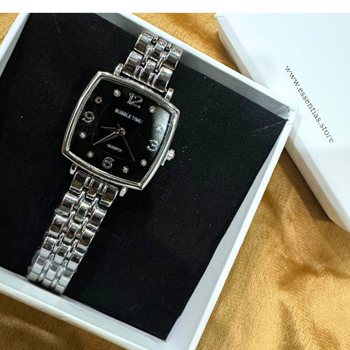 Silvery Square Dial Watch – Modern Minimalist Style in a Sleek Design