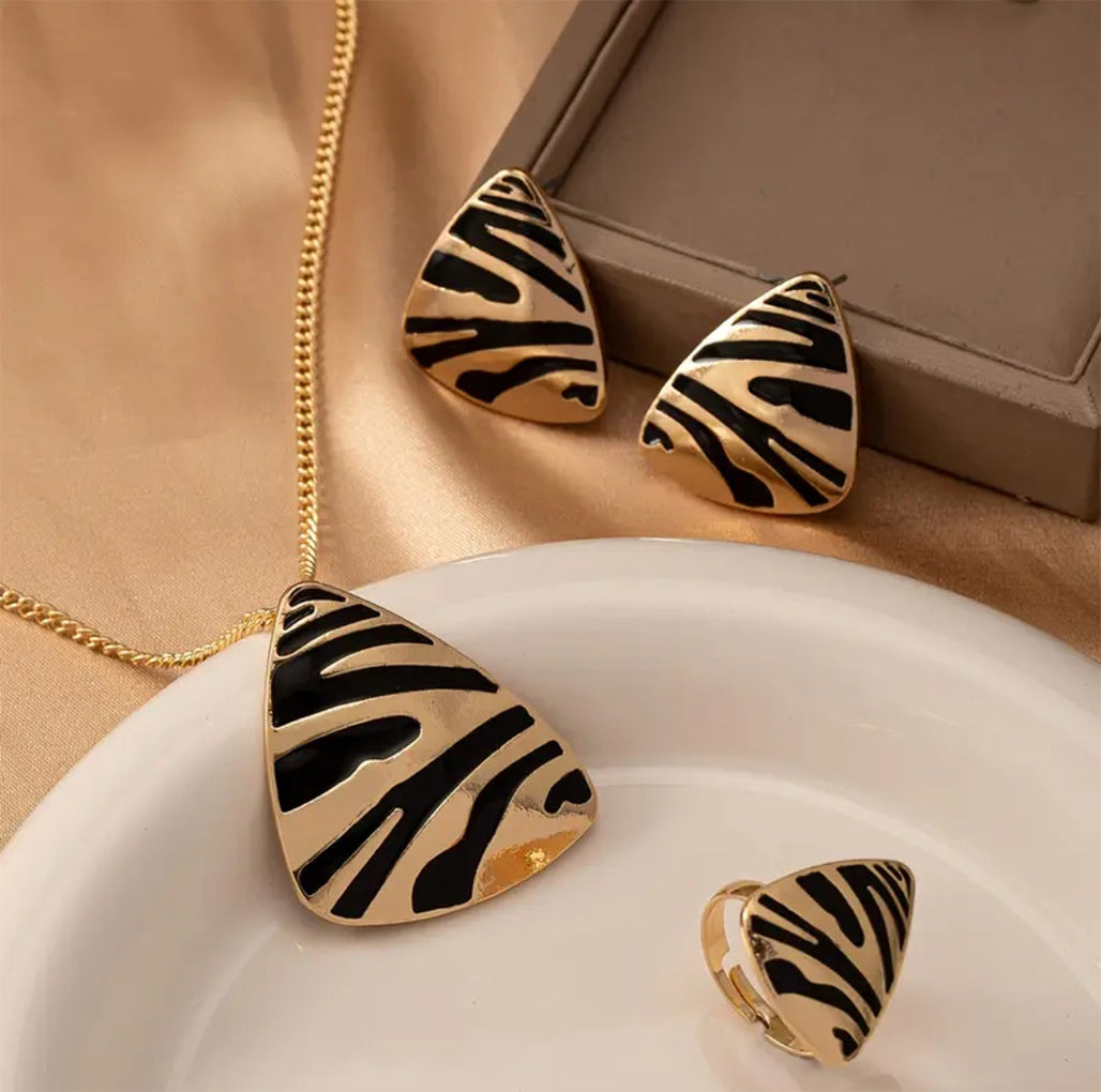 Premium Modern Geometric Pendant Set
