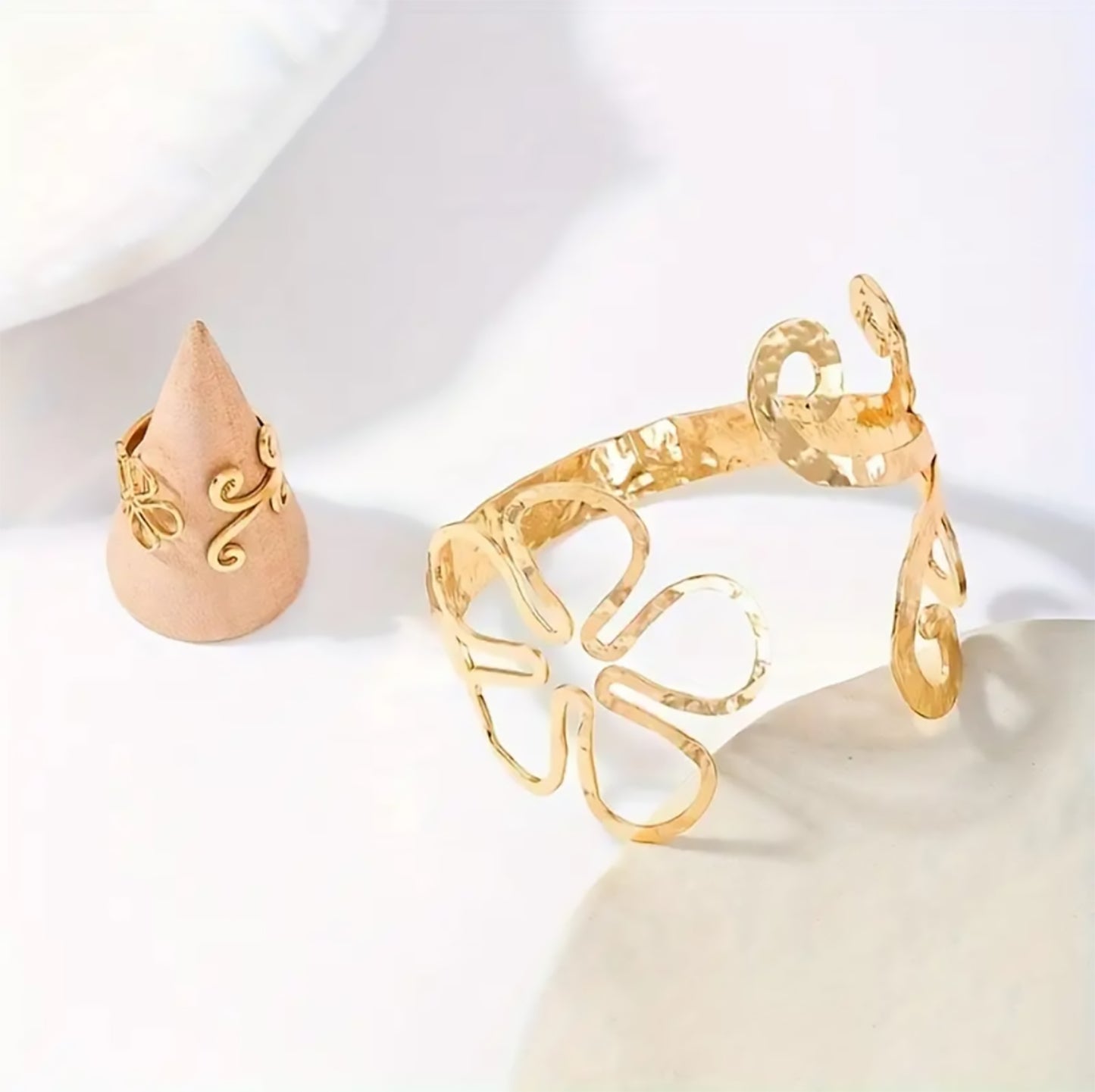 Elegant Golden Floral Bracelet Set