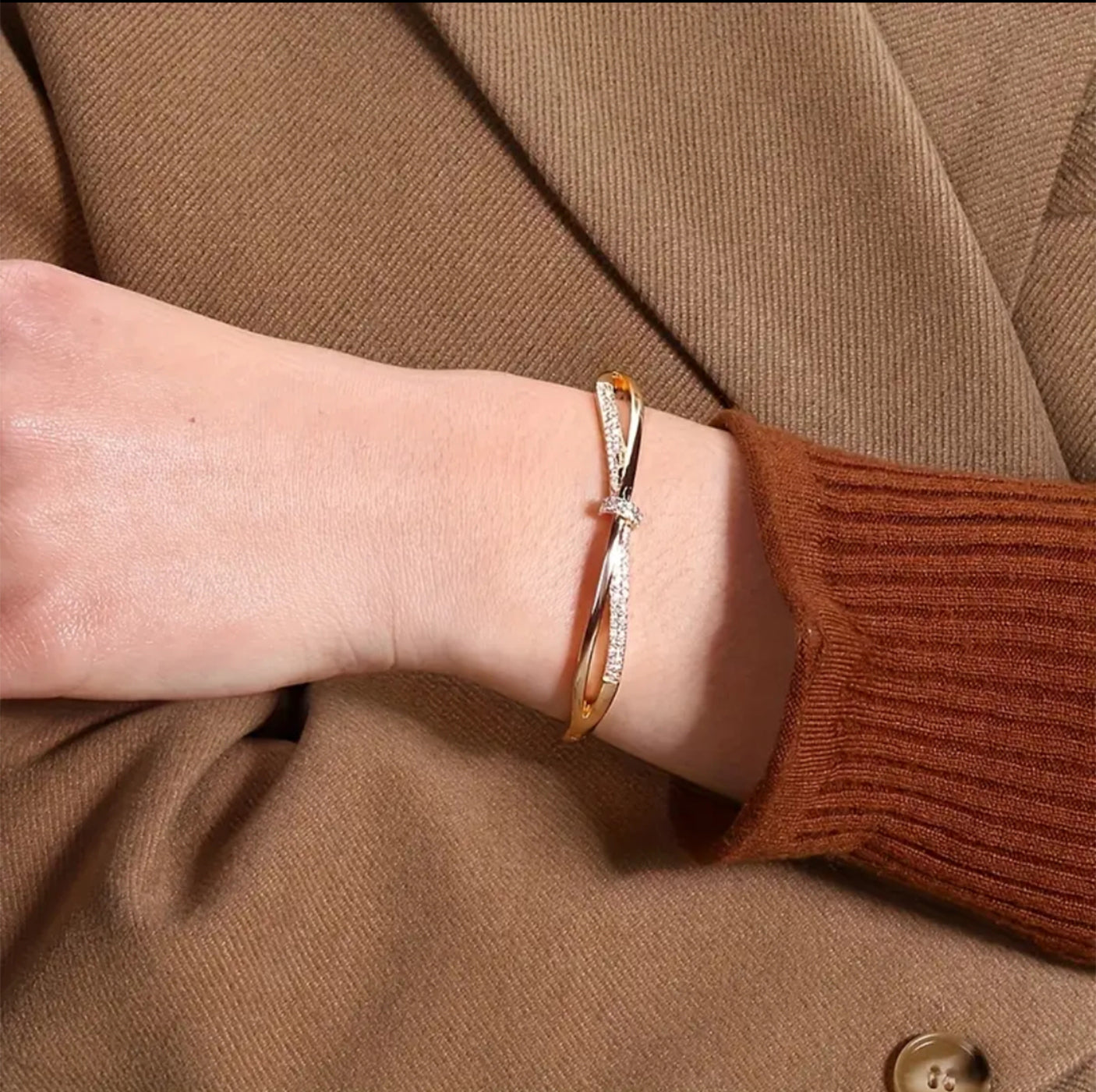 Luxury Zircon Studded Bangle Bracelet
