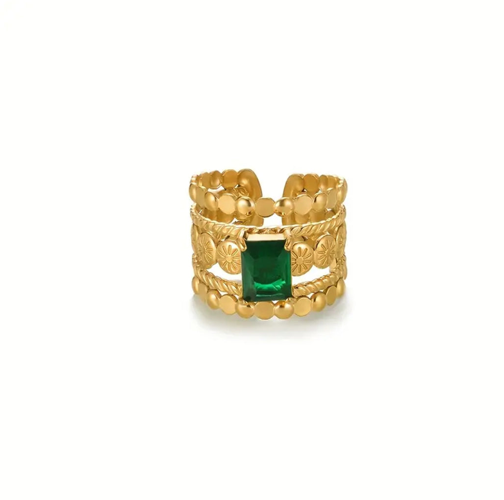 Unique Golden ang Green Ring