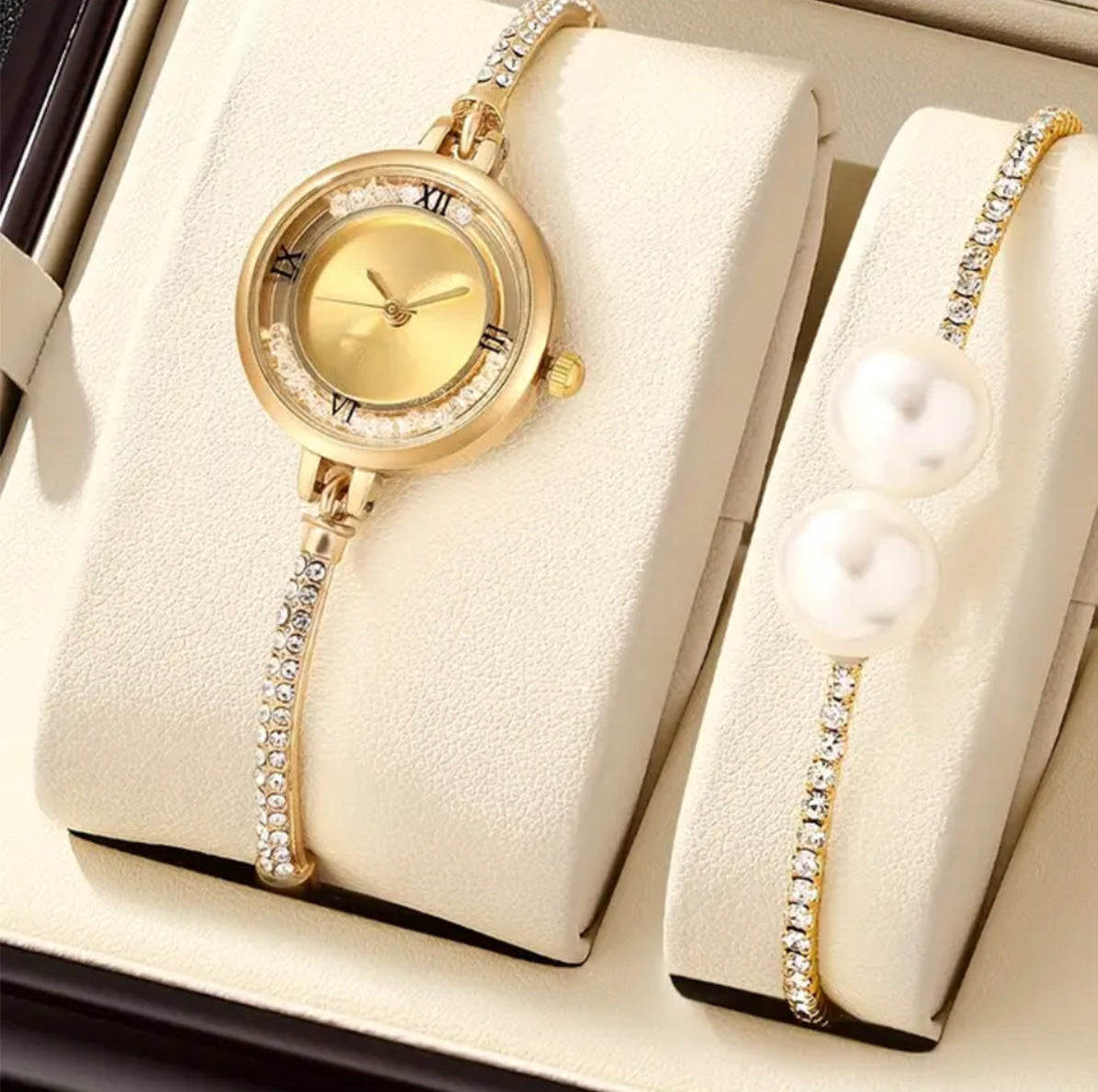 Trendy Wristwatch & Bracelet Set – Stylish Timepiece Gift Set