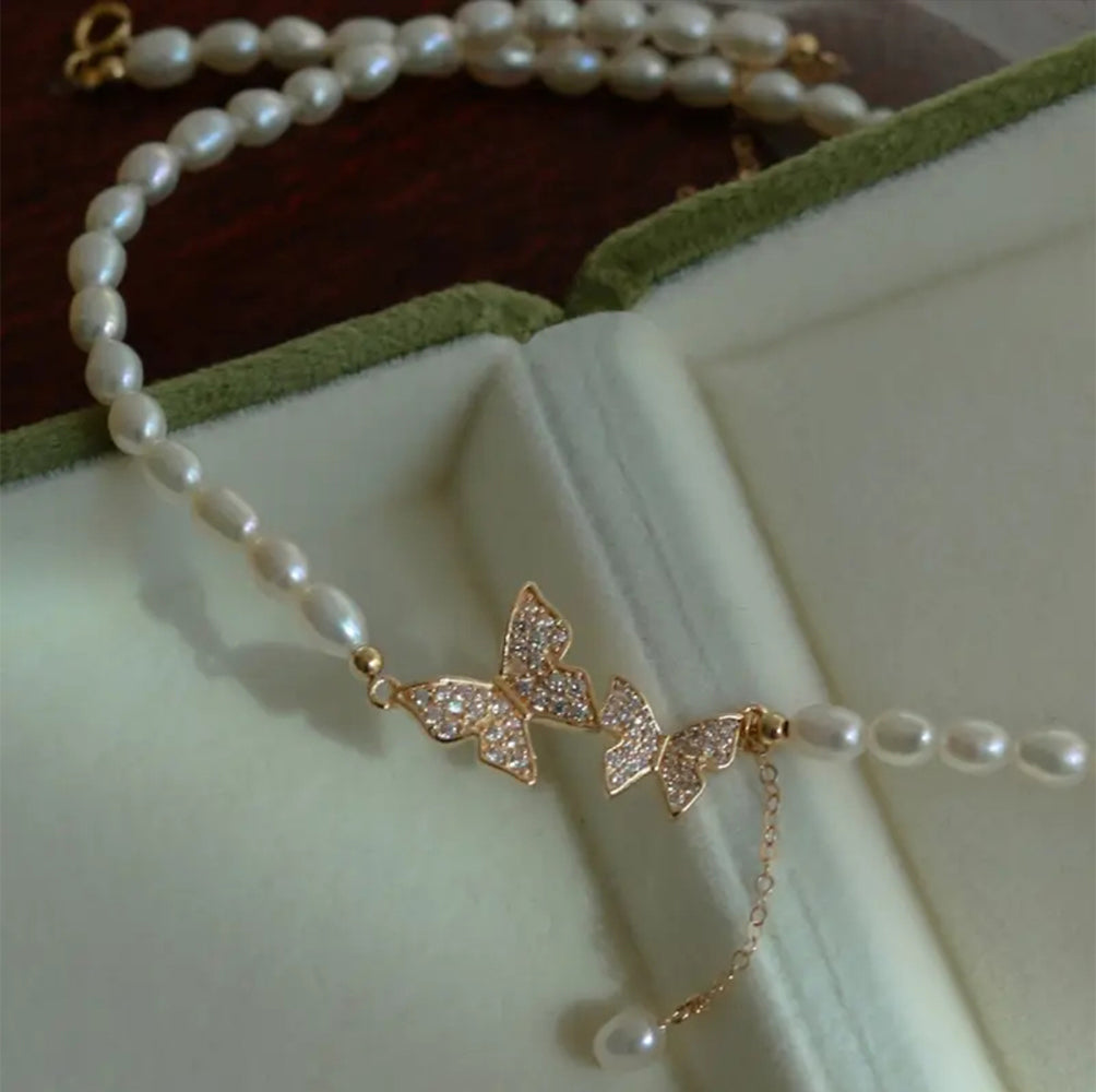 Butterfly Pearl  Pendant – ESSENTIAS