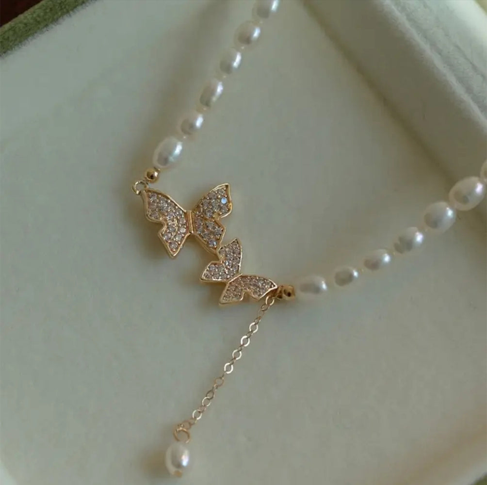 Butterfly Pearl  Pendant – ESSENTIAS