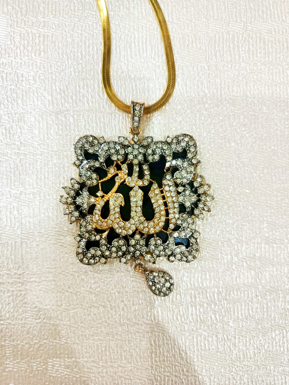 Elegant Golden & Silver Dimonties Pendant