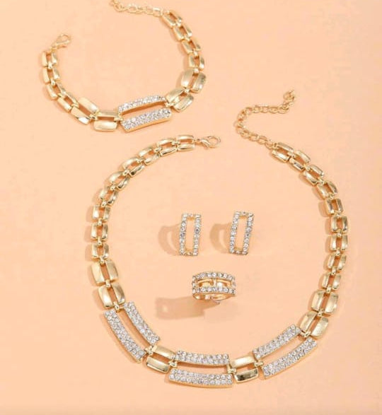 Luxury Unique Golden Necklace Set