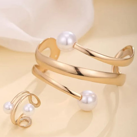 Stylish Golden Bracelet Set