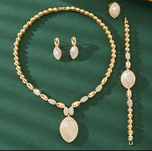 Shimmring Crystal Studded Necklace Set