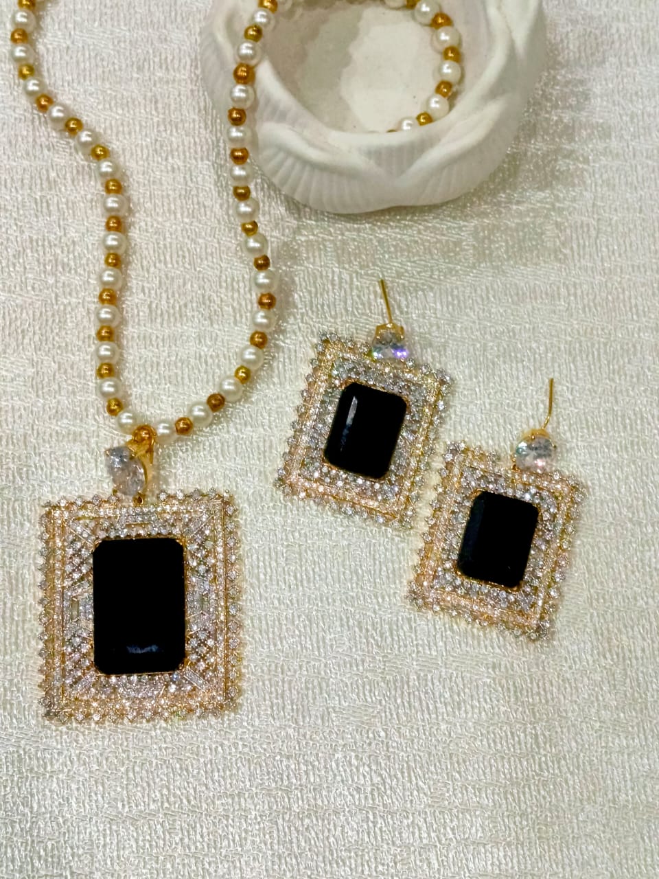 Premium Black Crystal Studded Pendant Set