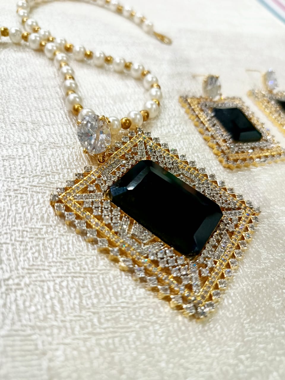 Premium Black Crystal Studded Pendant Set