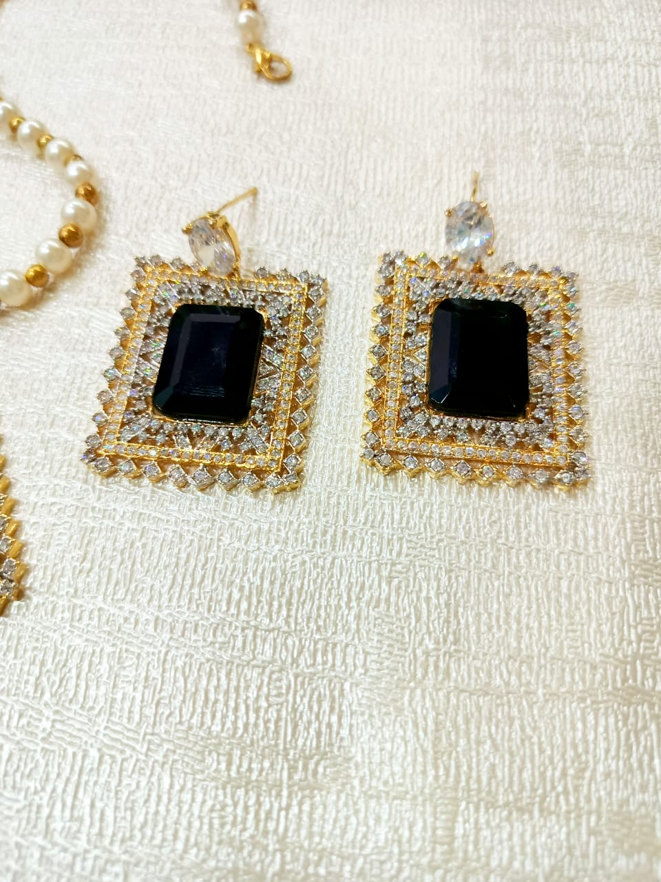 Premium Black Crystal Studded Pendant Set