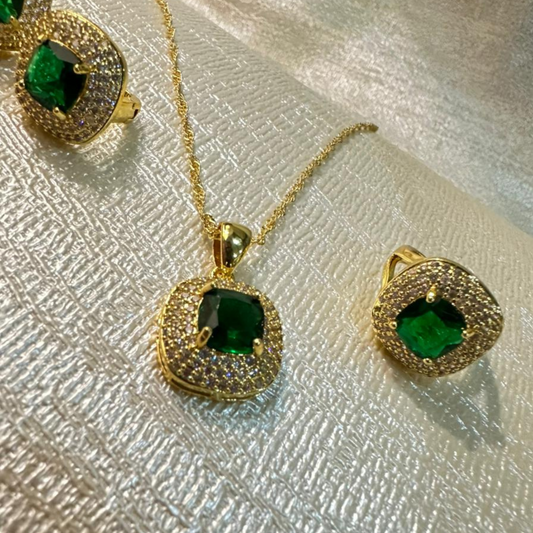Premium Emerald Zirconium Pendant Set