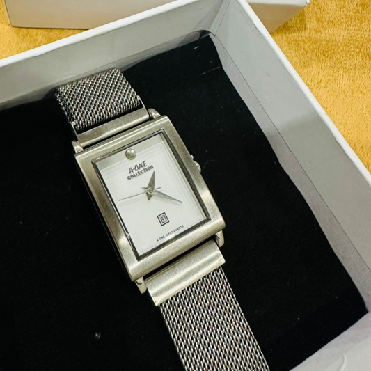 Elegant Silver Magnetic Strap Watch