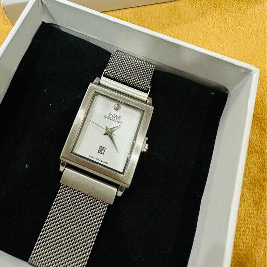 Elegant Silver Magnetic Strap Watch