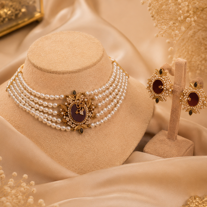 Luxurious Pearl Necklace Set