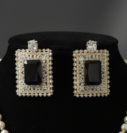 Premium Black Crystal Studded Pendant Set