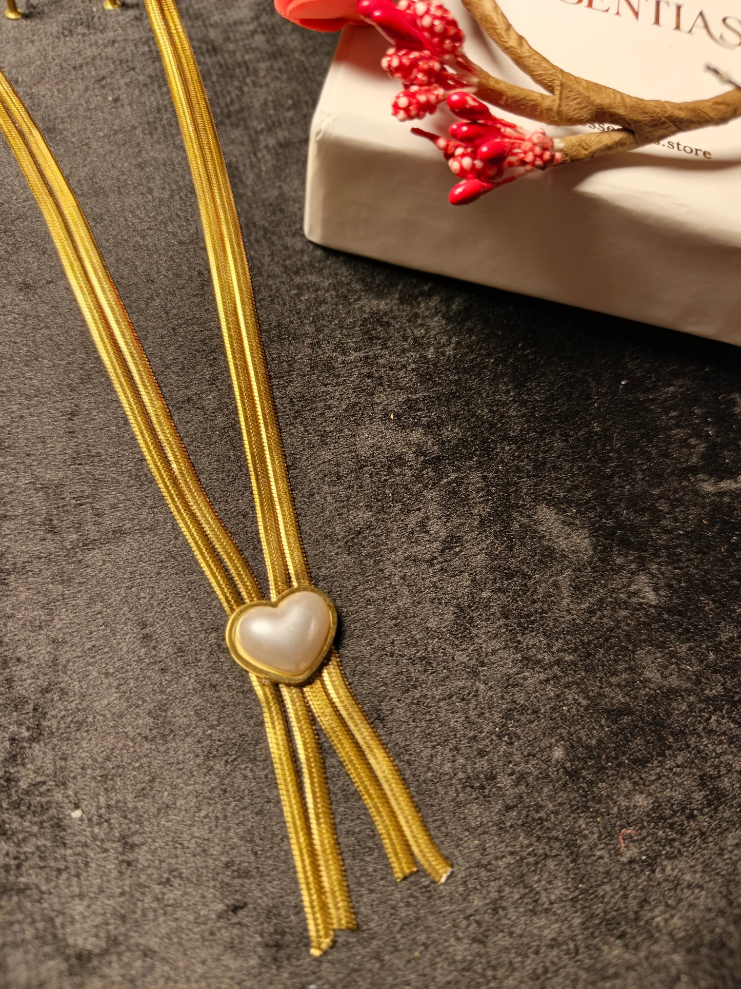 Elegant Heart Shape Pendant