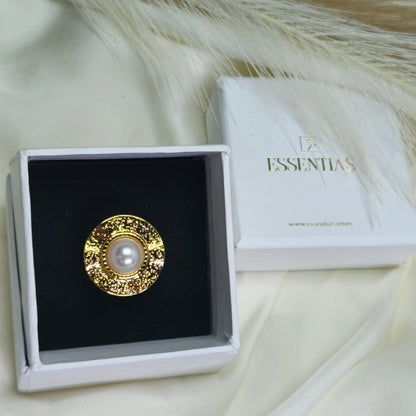 Elegant Gold Pearl Ring