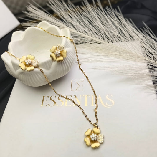 Luxury Golden Floral Pendant Set