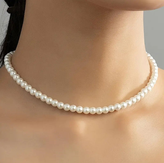 Classic Pearl Necklace