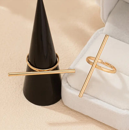 Stylish Modern Golden Rings
