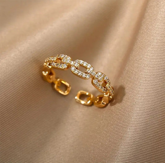 Unique Cubic Zirconium Ring