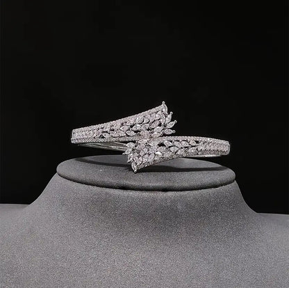 Premium  Zirconium Bracelet –ESSENTIAS