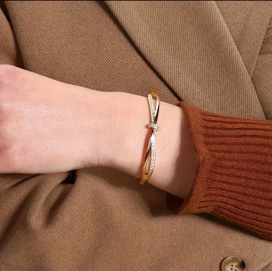 Luxury Zircon Studded Bangle Bracelet