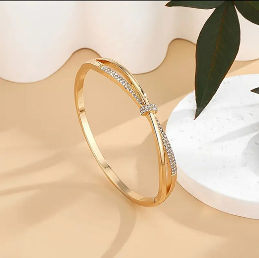 Luxury Zircon Studded Bangle Bracelet