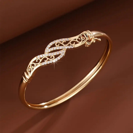Gold Crystal Studded  Bracelet – ESSENTIAS