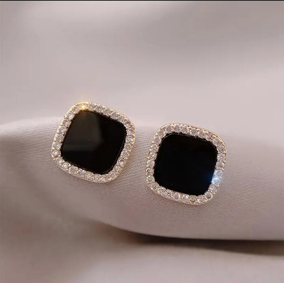 Minimalist Stud Earrings For Everyday