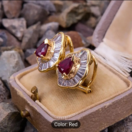 Golden Crystal Earrings_ESSENTIAS