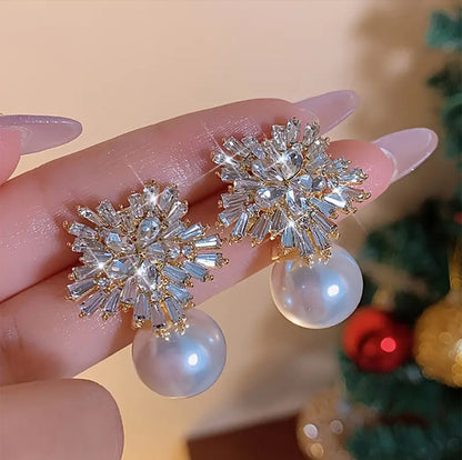 Snowflake Zirconium Earrings _ ESSENTIAS
