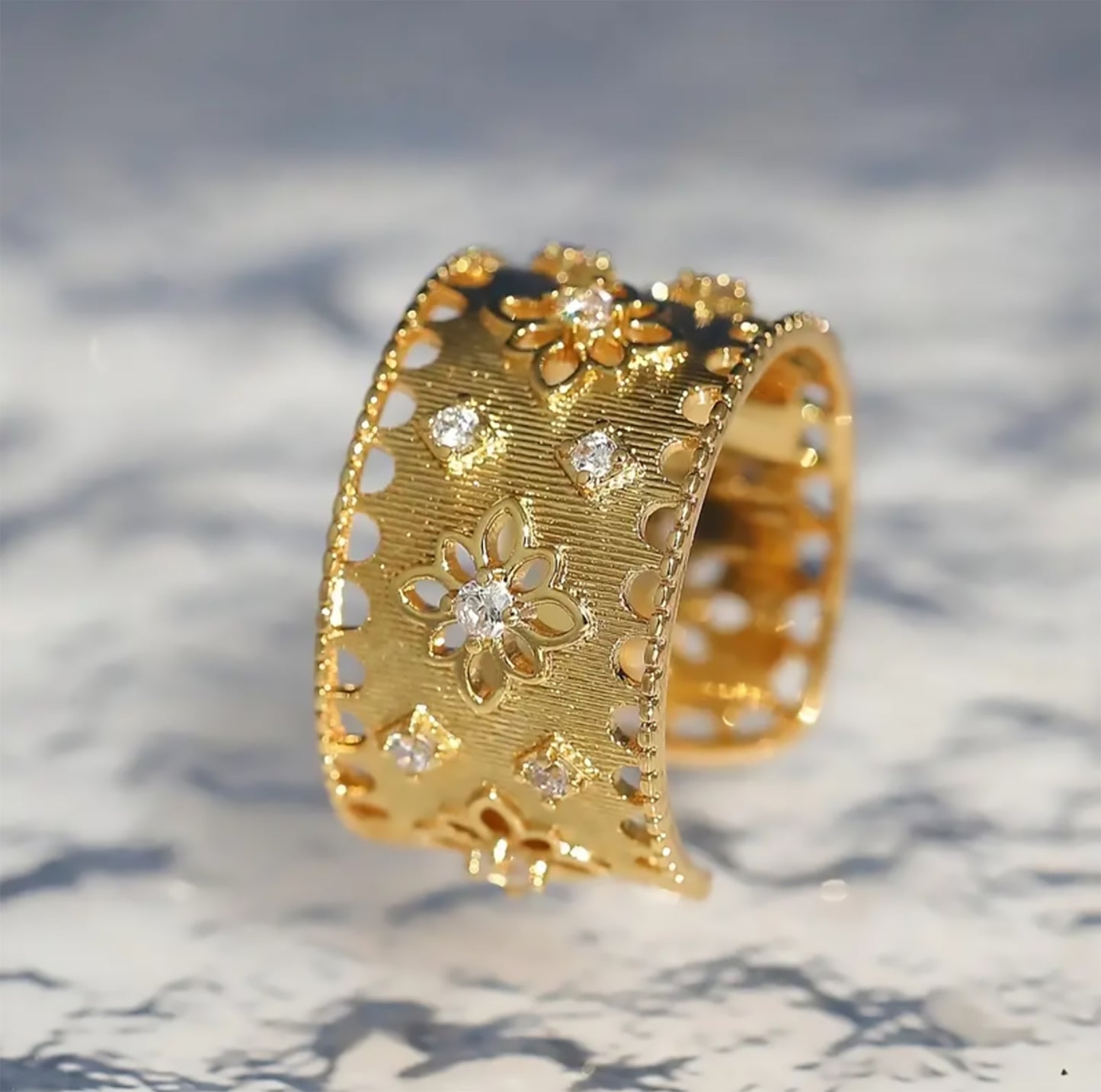Luxury Openwork Crystal Studded Ring
