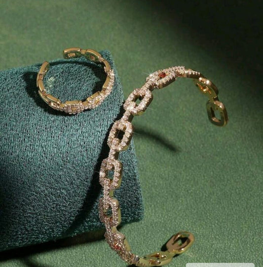 Fasionable Golden Zircon Studded Bracelet Set