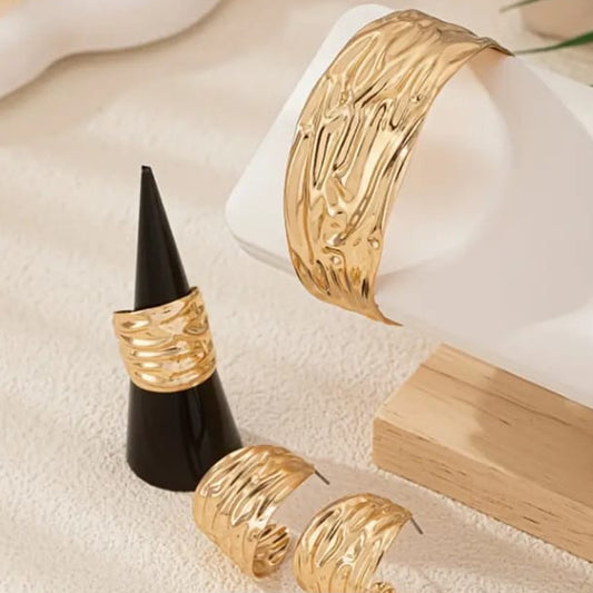 Golden  Cuff Bracelet Set
