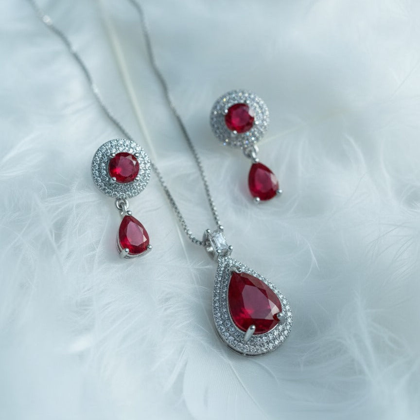 Luxury Zircon Studded Pendant Set