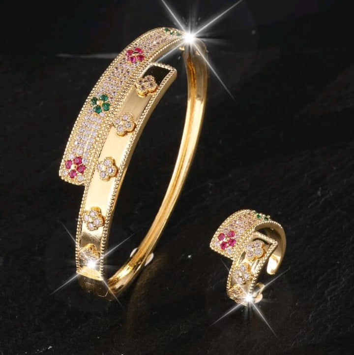 Golden Zirconium Bracelet Set