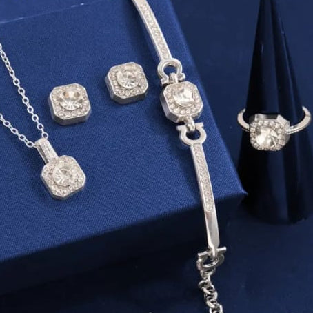 Elegant Square Cut Zircon Pendant Set