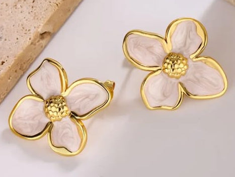 Elegant Floral Earrings