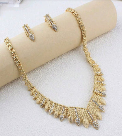 Golden Leaf Shimmering Diamonties Necklace Set