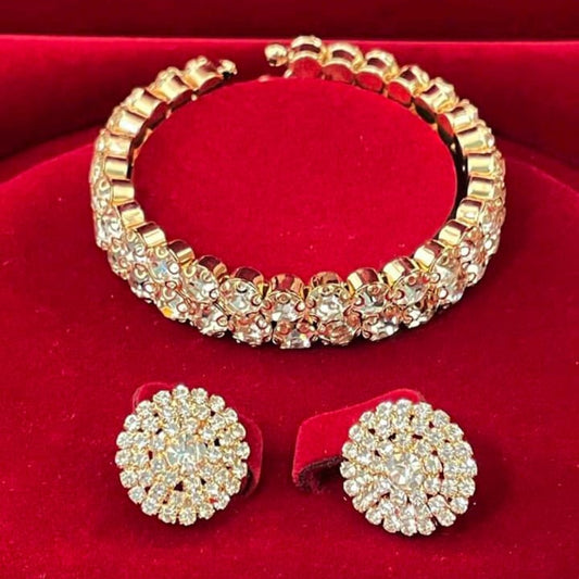 Glamorous Golden Tone Crystal Necklace Set