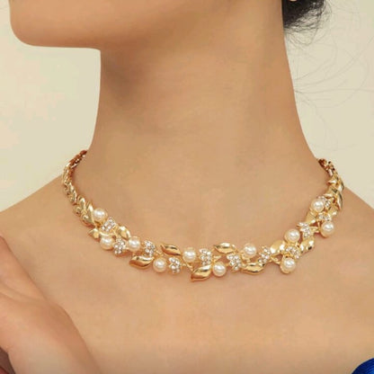 Elegant Golden Pearl Necklace Set