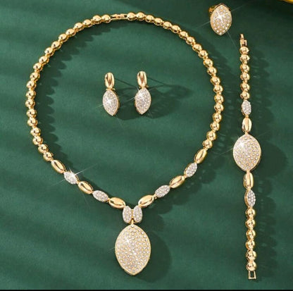 Shimmring Crystal Studded Necklace Set