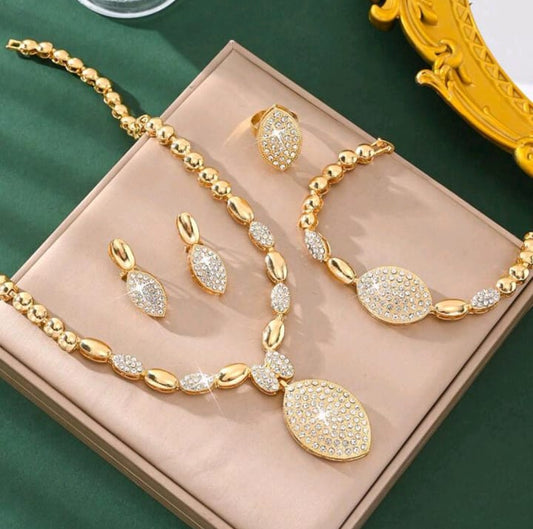 Shimmring Crystal Studded Necklace Set