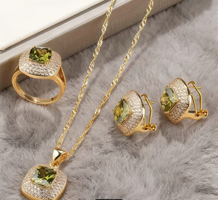 Classy Square Pendant Set