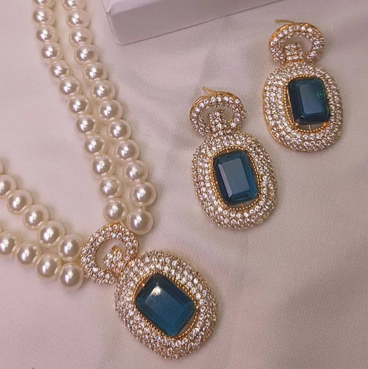 Luxury Pearl Necklace Set