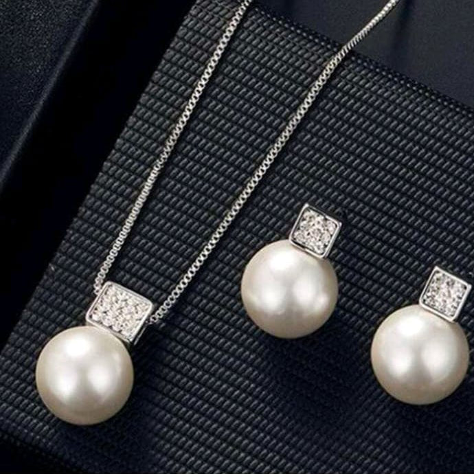 Pearl and Gold Square Zircon Studded pendant Set