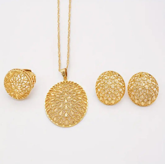 Classic Golden Round Pendant Set
